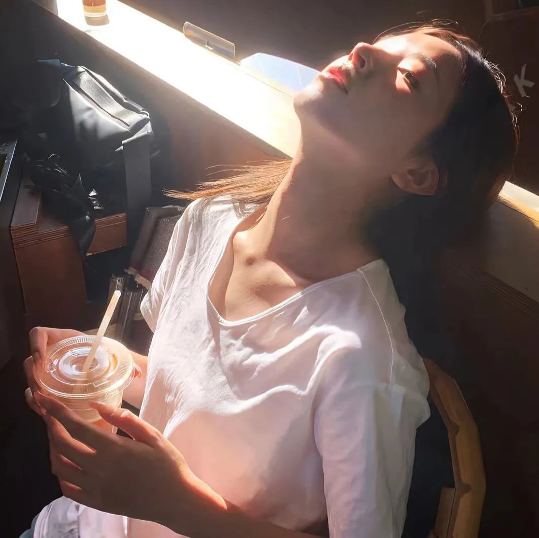 了不起的曹萱萱